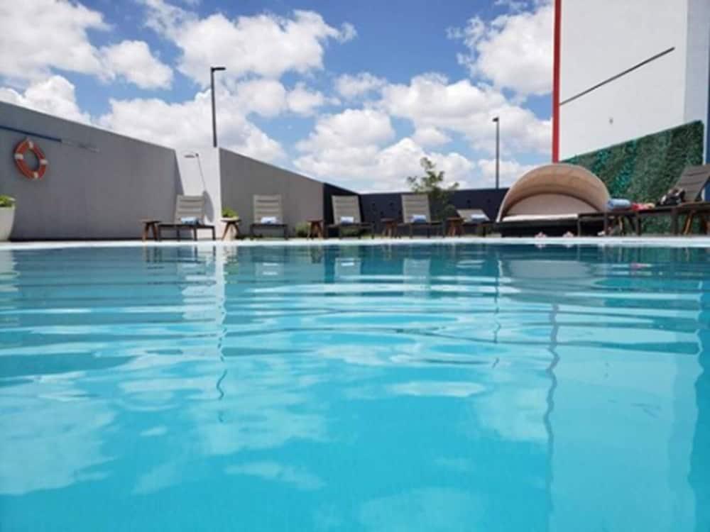 Hilton Garden Inn Salamanca Kültér fotó